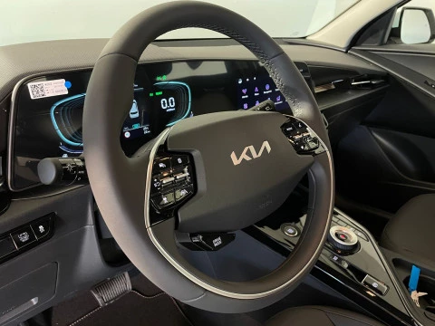 Kia Niro 1.6 GDi HEV 95kW (129CV) Drive