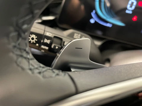 Kia Niro 1.6 GDi HEV 95kW (129CV) Drive