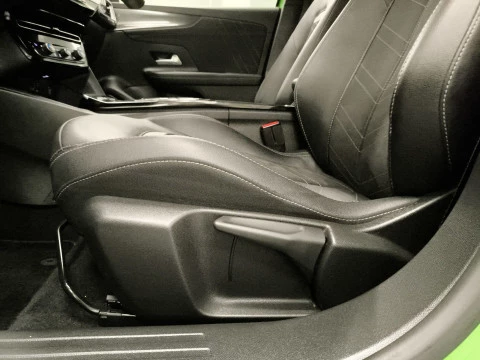 Opel Mokka-e BEV 50kWh Ultimate-e 100 kW (136 CV)