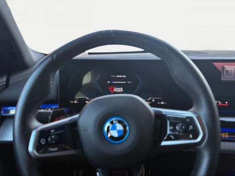 BMW i5 eDrive40