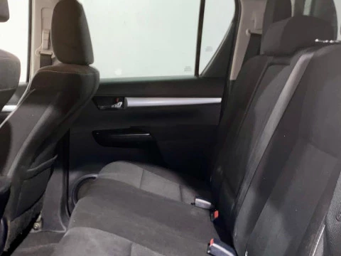 Toyota Hilux 2.4 D4D Cabina Doble VX