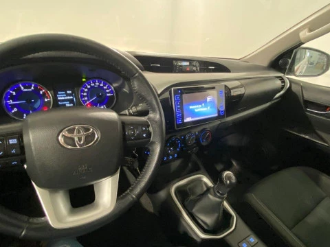 Toyota Hilux 2.4 D4D Cabina Doble VX