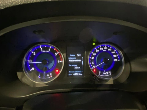 Toyota Hilux 2.4 D4D Cabina Doble VX