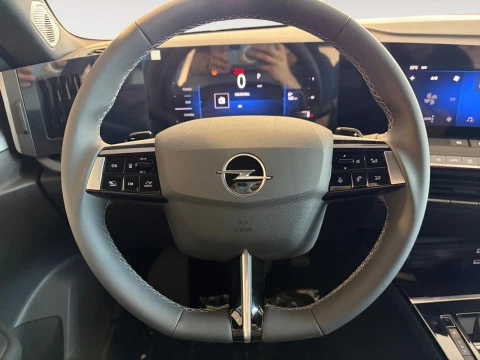 Opel Astra 1.2T XHT Hybrid 107kW Edition eDCT6