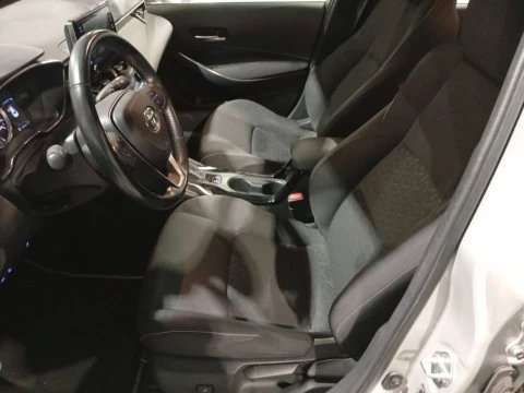 Toyota Corolla 1.8 125H BUSINESS E-CVT TOU SPORT