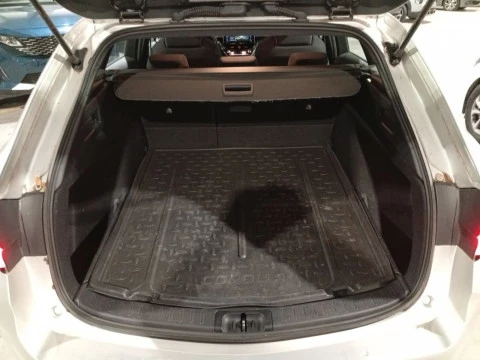 Toyota Corolla 1.8 125H BUSINESS E-CVT TOU SPORT