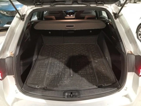 Toyota Corolla 1.8 125H BUSINESS E-CVT TOU SPORT