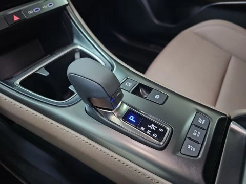 Lexus LBX 1.5 136cv HEV Elegant+