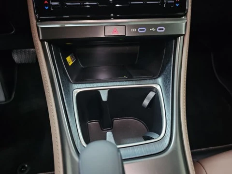 Lexus LBX 1.5 136cv HEV Elegant+