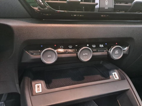 Citroën C4 1.2 PURETECH 130 S&S FEEL PACK 5P