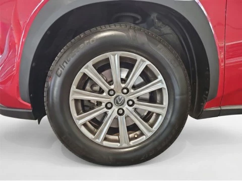 Lexus NX 2.5 300h Business Navigation 2WD