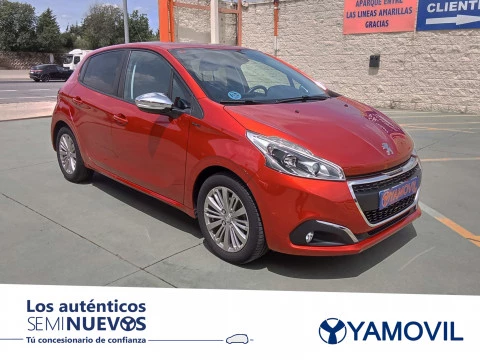 Peugeot 208 PureTech Signature 60 kW (82 CV)