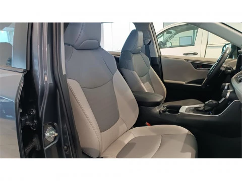 Toyota Rav4 2.5l 220H Luxury