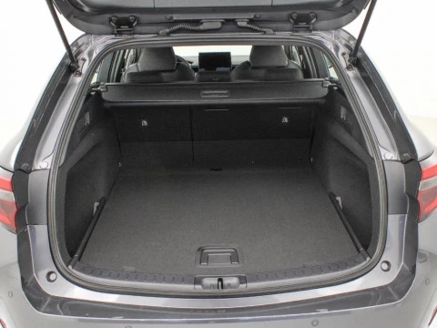 Toyota Corolla TOURING SPORTS 140H E-