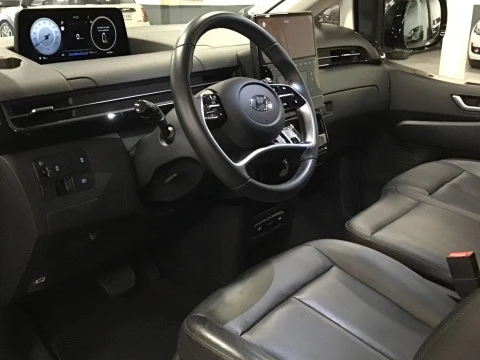 Hyundai Staria 2.2 CRDI Tecno 9S