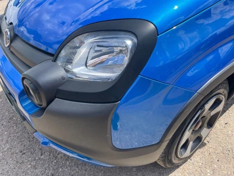 Fiat Panda Cross 1.0 Hybrid 51kw (70CV)