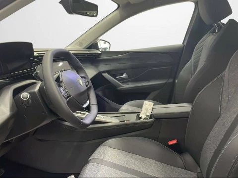 Peugeot 408 408 Allure Puretech 130 EAT8