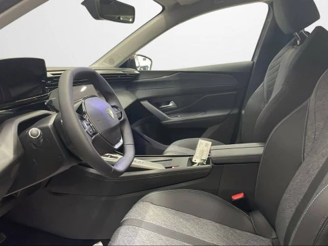 Peugeot 408 408 Allure Puretech 130 EAT8