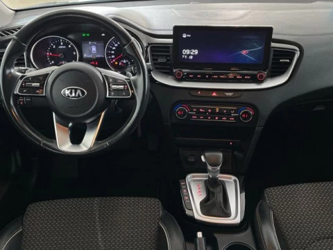 Kia Ceed Tourer Tourer 1.6 MHEV iMT 100kW GT Line