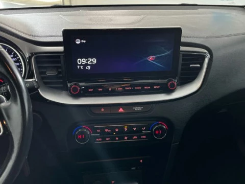 Kia Ceed Tourer Tourer 1.6 MHEV iMT 100kW GT Line