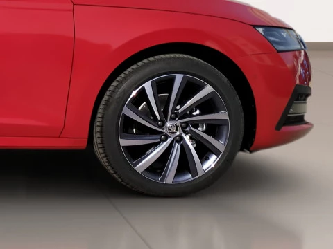 Skoda Octavia 1.5 TSI m-HEV 110kW(150CV) DSG Selection