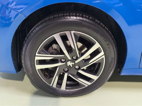 Peugeot 208 PureTech 100 Allure Pack 75 kW (100 CV)