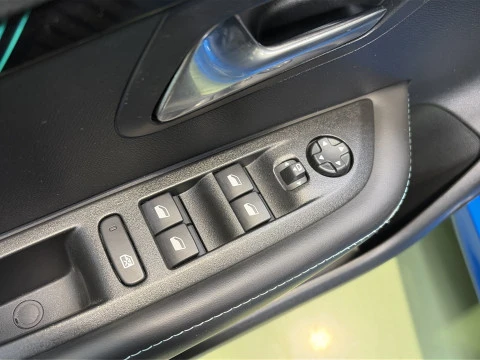 Peugeot 208 PureTech 100 Allure Pack 75 kW (100 CV)