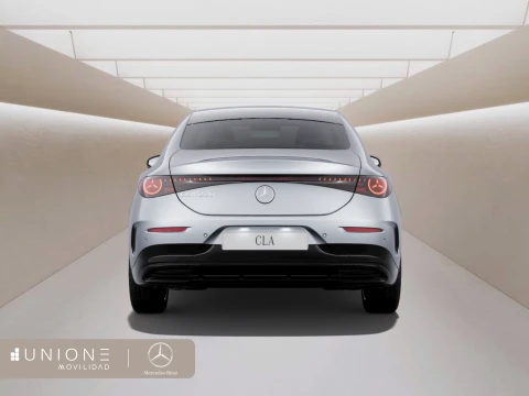 Mercedes-Benz Clase CLA  220 con tecnología híbrida