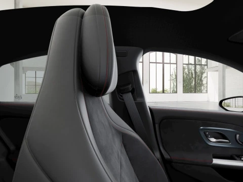 Mercedes-Benz Clase CLA  220 con tecnología híbrida