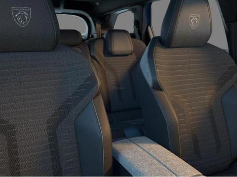 Peugeot 5008 Plug-in Hybrid 1.6 143KW GT e-DCS7