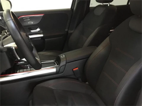 Mercedes-Benz GLA 200 D