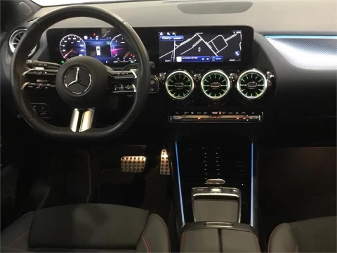 Mercedes-Benz GLA 200 D