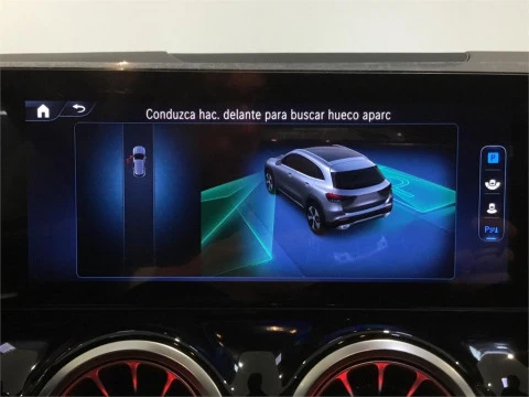 Mercedes-Benz GLA 200 D