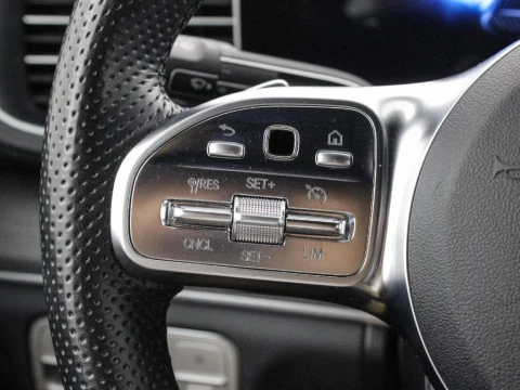 Mercedes-Benz GLE GLE 300 D 4MATIC 330 5P COUPE