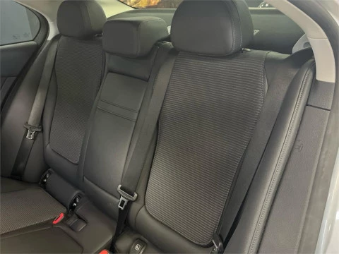 Mercedes-Benz Clase C 220 d Berlina