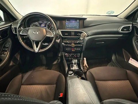 Infiniti QX30 2.2d Premium Tech 7DCT AWD