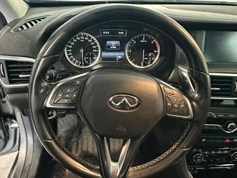 Infiniti QX30 2.2d Premium Tech 7DCT AWD