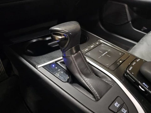 Lexus UX 2.0 250h Business