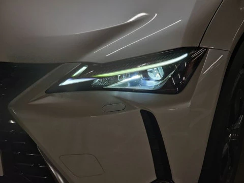 Lexus UX 2.0 250h Business