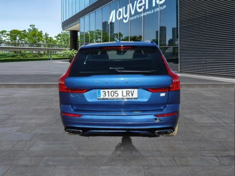 Volvo XC60 2.0 T6 AWD Recharge R-Design Auto