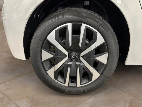 Peugeot 208 Style HYBRID 110 eDCS6