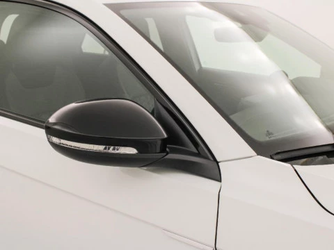 Volkswagen T-Roc 1.0 TSI 85KW R-LINE 115 5P