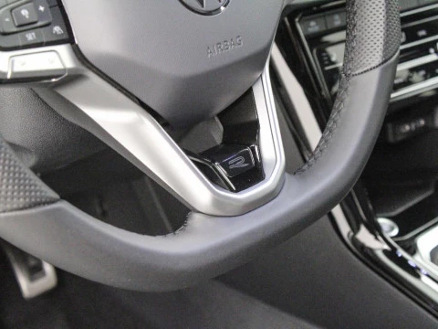 Volkswagen T-Roc 1.0 TSI 85KW R-LINE 115 5P