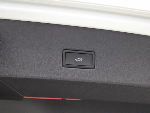 Volkswagen T-Roc 1.0 TSI 85KW R-LINE 115 5P