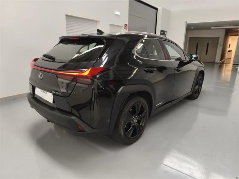 Lexus UX 250h Premium 2WD