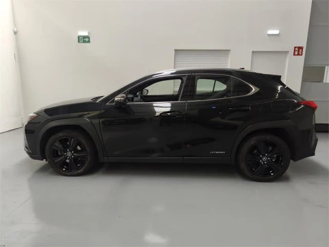 Lexus UX 250h Premium 2WD