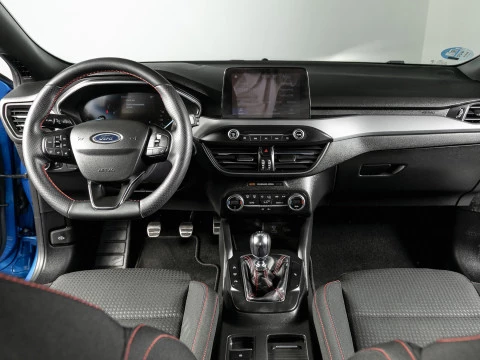 Ford Focus 1.0 Ecoboost MHEV 92kW ST-Line