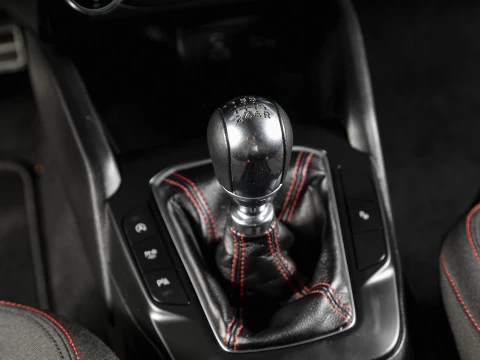 Ford Focus 1.0 Ecoboost MHEV 92kW ST-Line