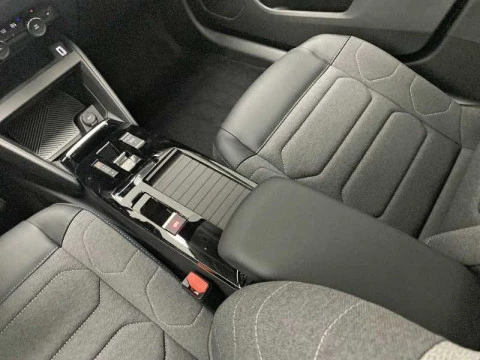 Citroën C4 Nuevo  Hybrid 145 ë-DSC6 BUSINESS EDITION