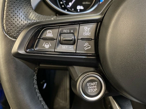 Alfa Romeo Stelvio 2.2 Diésel 154kW (210CV) Veloce Q4